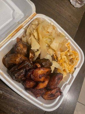 Slightly biased because this is spot is family owned. But this oxtail and mac and cheese was everything j needed and more.