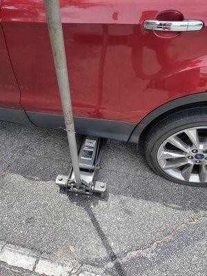 Tire change on a Ford edge.