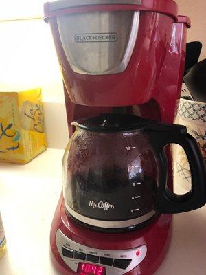 Carafe did not match coffee pot, had to stand there and hold it to make it brew.