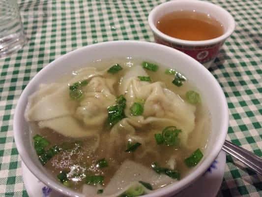 Pork won ton soup and green tea