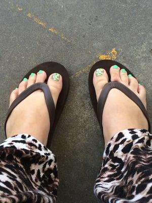 Toes are weekend ready. Vanessa does such a good job... Love her!