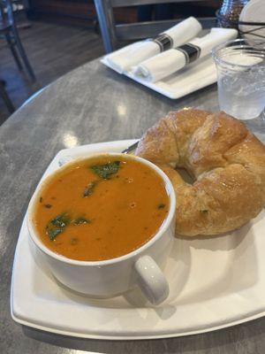 Roasted red pepper and Gouda soup with croissant