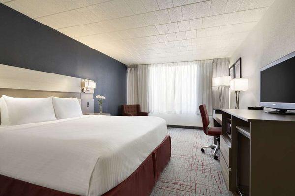 Ramada By Wyndham Beaver Falls