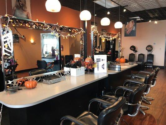 Style Cafe' (blow dry bar)