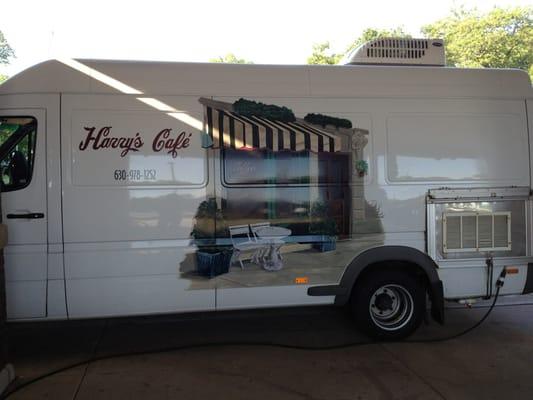 Harry's Cafe @ Naperville Train Station