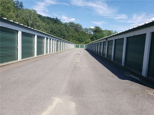 Exterior Units - Extra Space Storage at 736 Monadnock Hwy, Swanzey, NH 03446