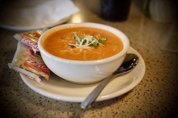 Creamy Tomatoe Basil Soup