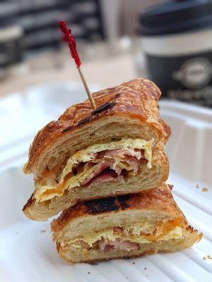 Breakfast croissant sandwich (egg, ham, cheese) | IG: asianadventuretime