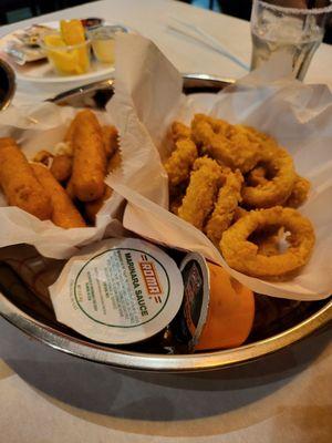 Calamari & cheese sticks