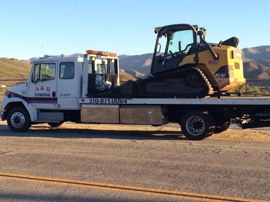 A&D Towing Palmdale commercial vehicle moving