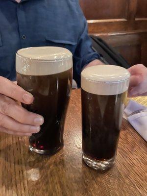 Papa & baby Guiness