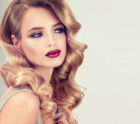 Old Hollywood Glam: Hairstyling and Makeup