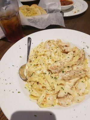 Combination fettuccine alfredo