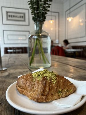 Pistachio croissant