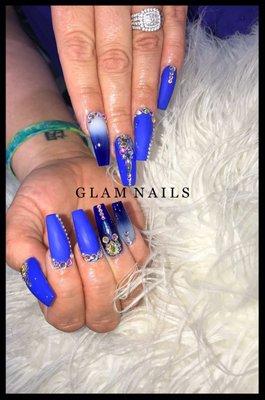 Freestyle crip blue nails!