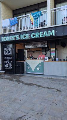 Lolly's Creamery