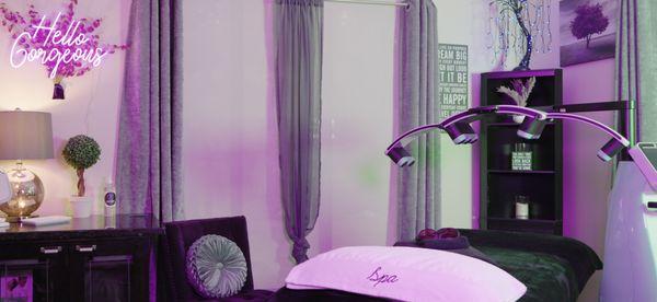 R3 CryoSpa Emerald Treatment Room.