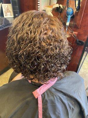 perm with black rods