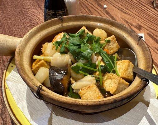 Seafood & Tofu hot pot