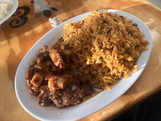 Oxtails and Rice