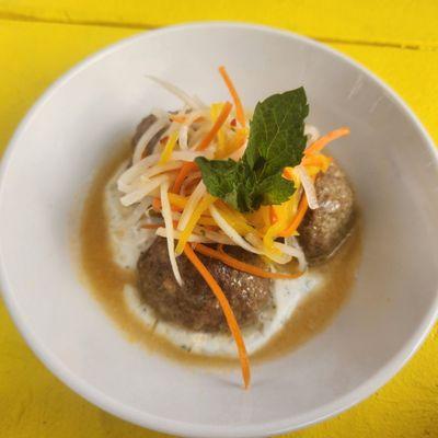 Lamb meatballs with daikon radish, mint, mango, and a kind of tatziki sauce