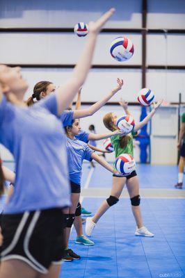 The Volleyball School Serving Clinic