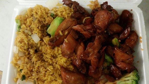 Bourbon chicken and plain fried rice with broccoli