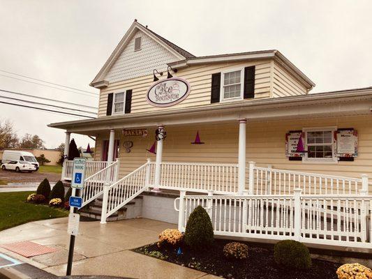 The Cake Boutique, storefront