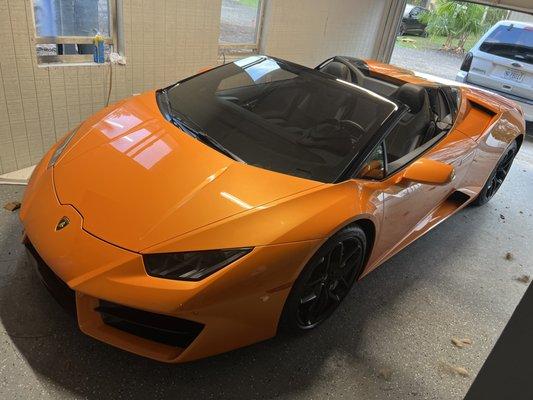 35% windshield Lamborghini huracan