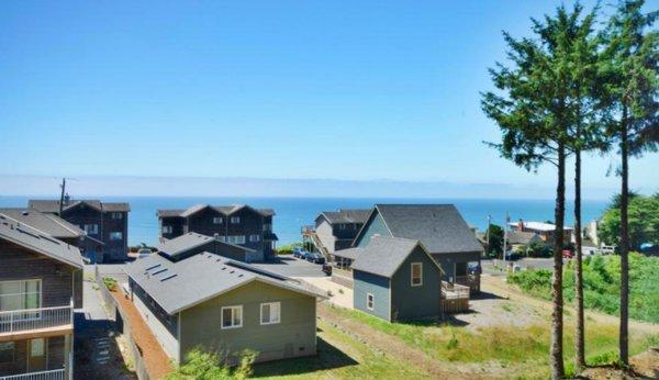 Who doesn't want to see the ocean from their beach house?