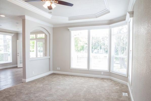 Bay Windows with/ high flat ceiling