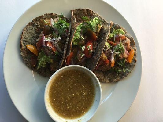 GOURMET BEEF TACOS

Topped with heirloom tomatoes, avocado, lime onions, cilantro flowers, Mango salsa, fresh cheese, and green salsa.