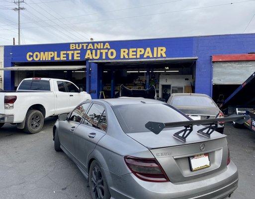 (818) 821-3375 Butania Complete Auto Repair