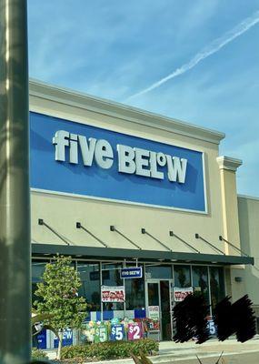 Front of 5 Below store near Prime Outlets. *Shoppers out front have been removed for confidentiality and safety purposes.*