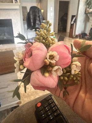 prom corsage