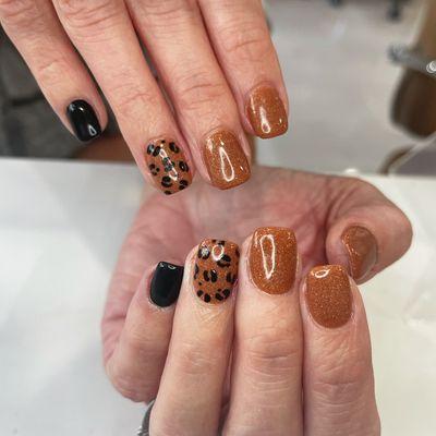 Cheetah Dip powder