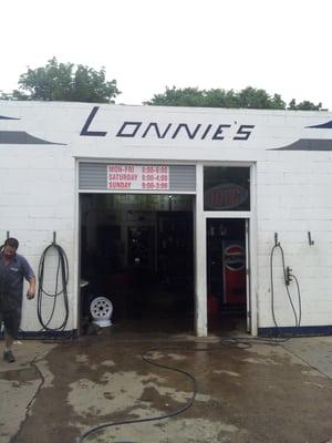 Lonnie's