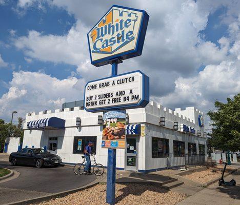 Sign, entrance and drive-thru