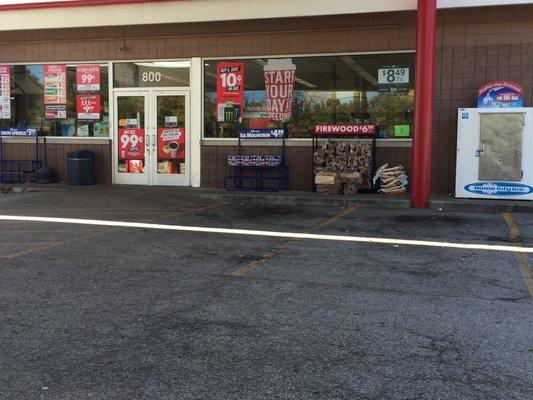 Not a store that looks inviting and clean. If dirty outside, imagine what it looks like inside.