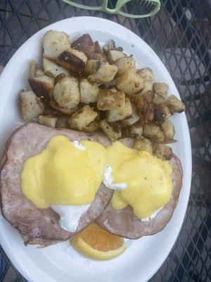 Eggs Benedict