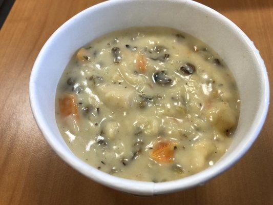 Creamy chicken wild rice soup. Not filled to the top :(