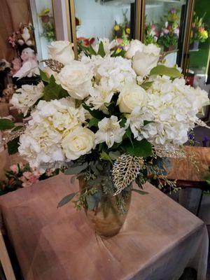 Elegant Table Arrangement