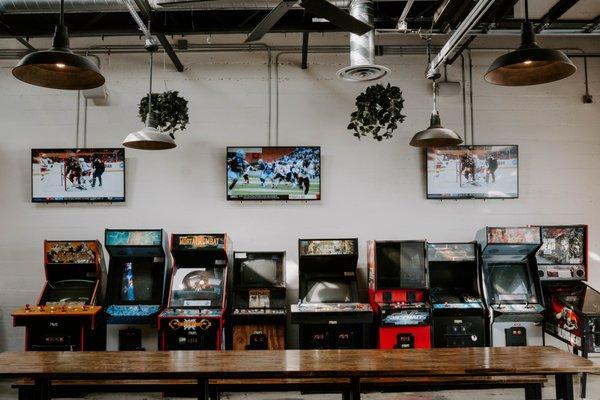 Various arcade games available to play while you enjoy a pint.