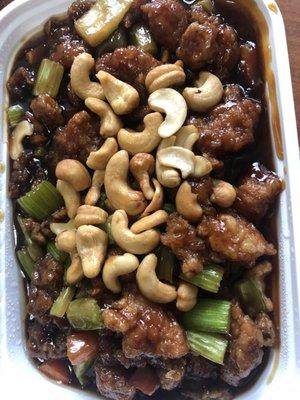 Cashew chicken (very mushy chicken)