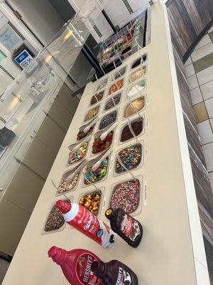 Toppings station