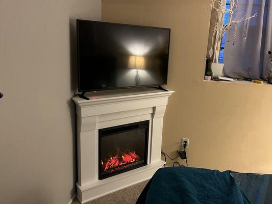 Corner fireplace