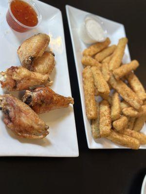 Wings and fried zucchini