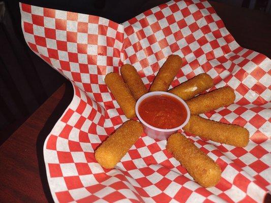 Mozzarella cheese sticks