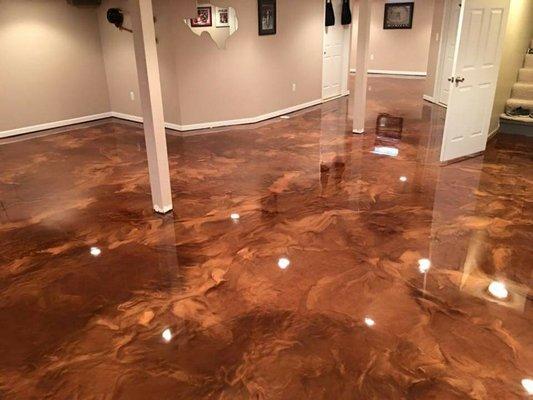 Metallic basement floor coatings.