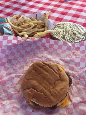 Cheeseburger with fries and cookie